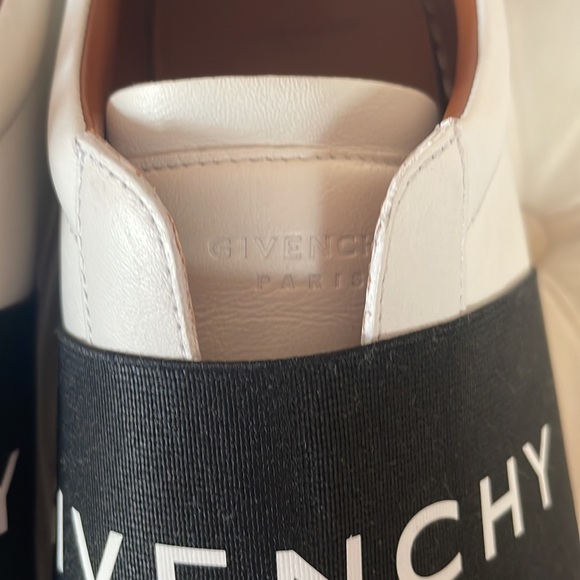 GIVENCHY URBAN STREET SNEAKER - Picture 10 of 12